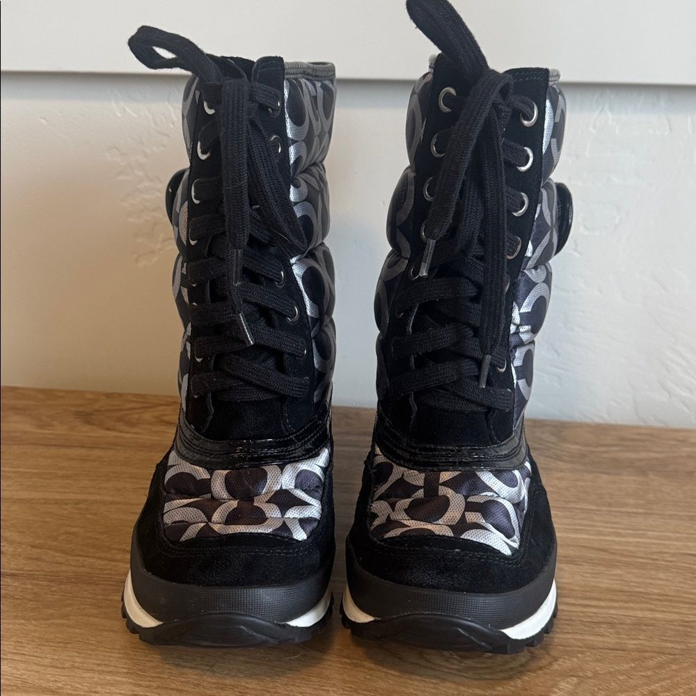 Coach DOREAN Monogram Women’s Black and Gray Nylon Suede Winter Boots Size 6.5 - Picture 2 of 13
